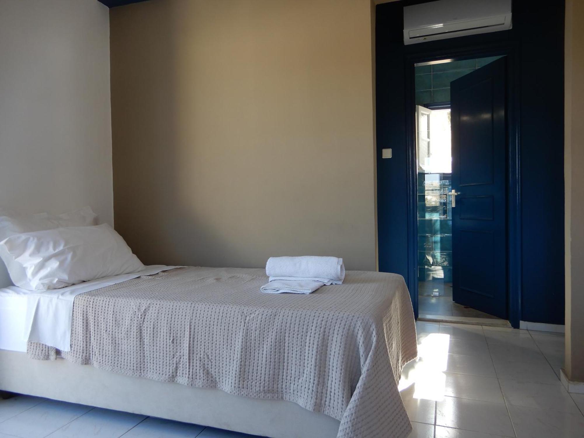Glarontas Apartment